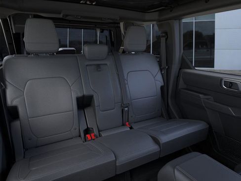 New 2025 Ford Bronco Badlands image 11