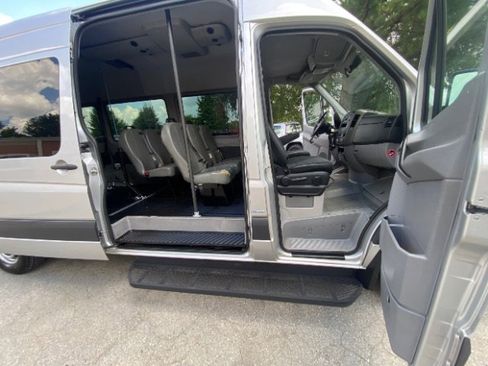 Used 2012 Mercedes-Benz Sprinter 2500 image 25