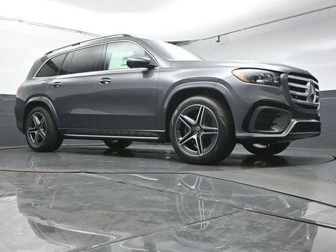 Used 2026 Mercedes-Benz GLS 450 4MATIC image 46