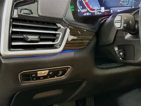 Used 2023 BMW X5 xDrive45e image 10