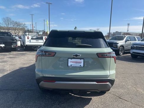 New 2026 Chevrolet Equinox LT FWD image 4