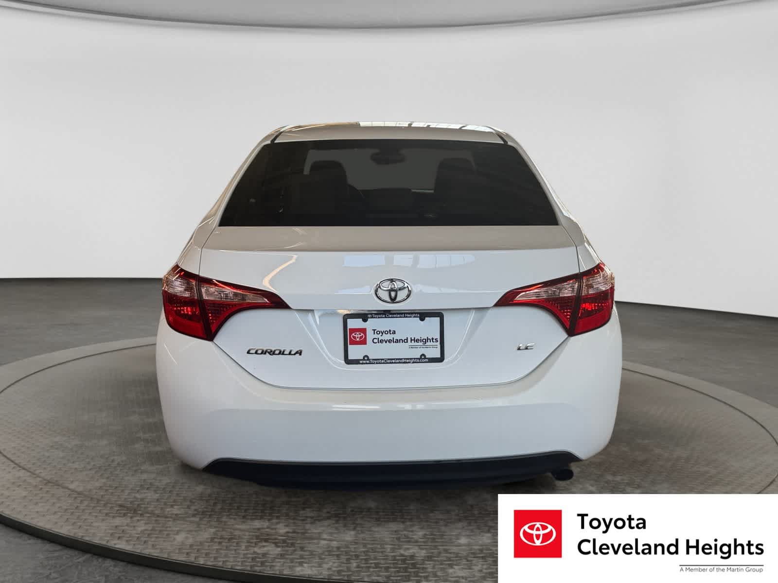 Used 2017 Toyota Corolla LE w/ Carpet Mat Package (TMS) FWD image 6