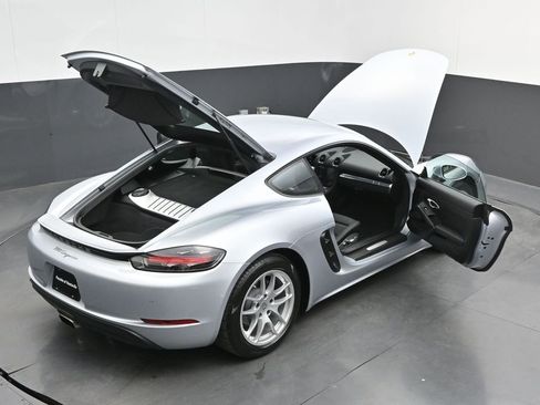 Used 2018 Porsche 718 Cayman image 44