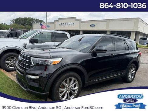 Used 2024 Ford Explorer XLT w/ Equipment Group 202A AWD/4WD image 1