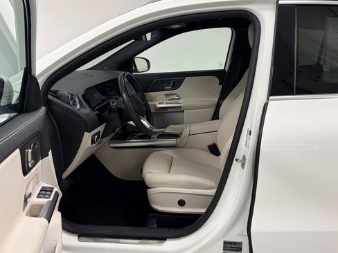 Certified 2025 Mercedes-Benz GLA 250 4MATIC image 14