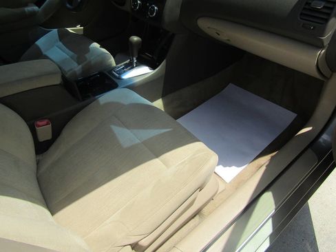 Used 2011 Nissan Altima 2.5 S w/ Convenience Pkg image 17