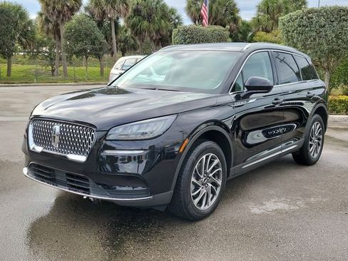 Certified 2022 Lincoln Corsair FWD w/ Equipment Group 101A image 3