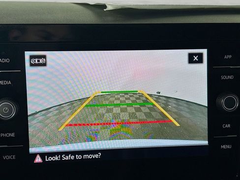 New 2025 Volkswagen Taos SE image 16