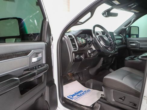 Used 2023 RAM 2500 Big Horn w/ Level 1 Equipment Group AWD/4WD image 3