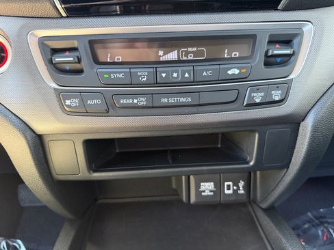 Used 2023 Honda Ridgeline Sport image 21