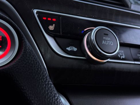 Certified 2021 Honda Accord EX-L image 34