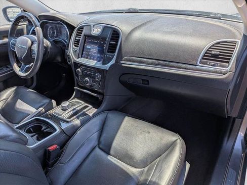 Used 2019 Chrysler 300 Limited w/ Safetytec Plus Group RWD image 22