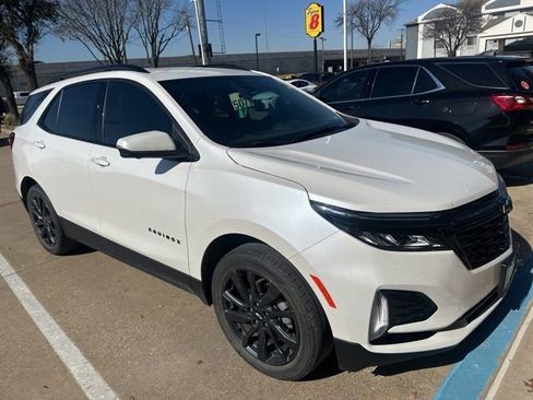 Used 2024 Chevrolet Equinox RS w/ RS Leather Package image 3