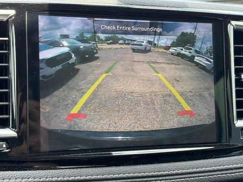 Used 2024 Chrysler Pacifica Limited FWD image 25