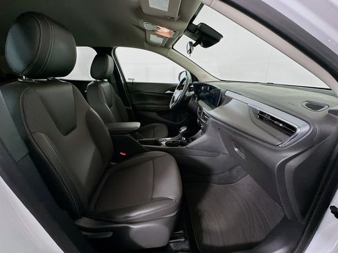 Used 2025 Buick Encore GX Preferred image 29