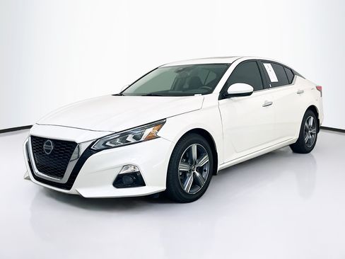 Used 2020 Nissan Altima 2.5 SL AWD/4WD image 3