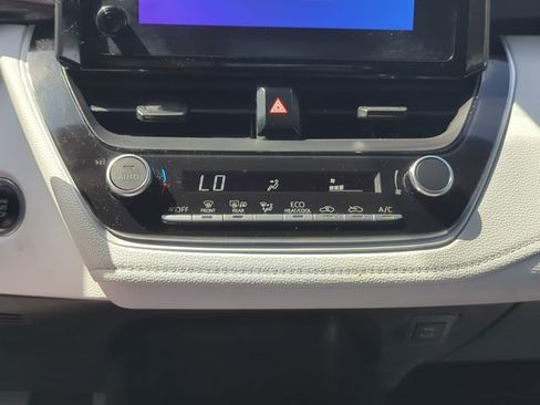 Certified 2024 Toyota Corolla SE FWD image 21