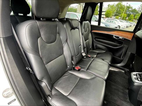 Certified 2023 Volvo XC90 B5 Plus image 18