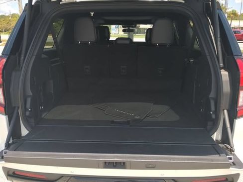 New 2026 Ford Expedition Max Platinum w/ Stealth Appearance Package AWD/4WD image 14