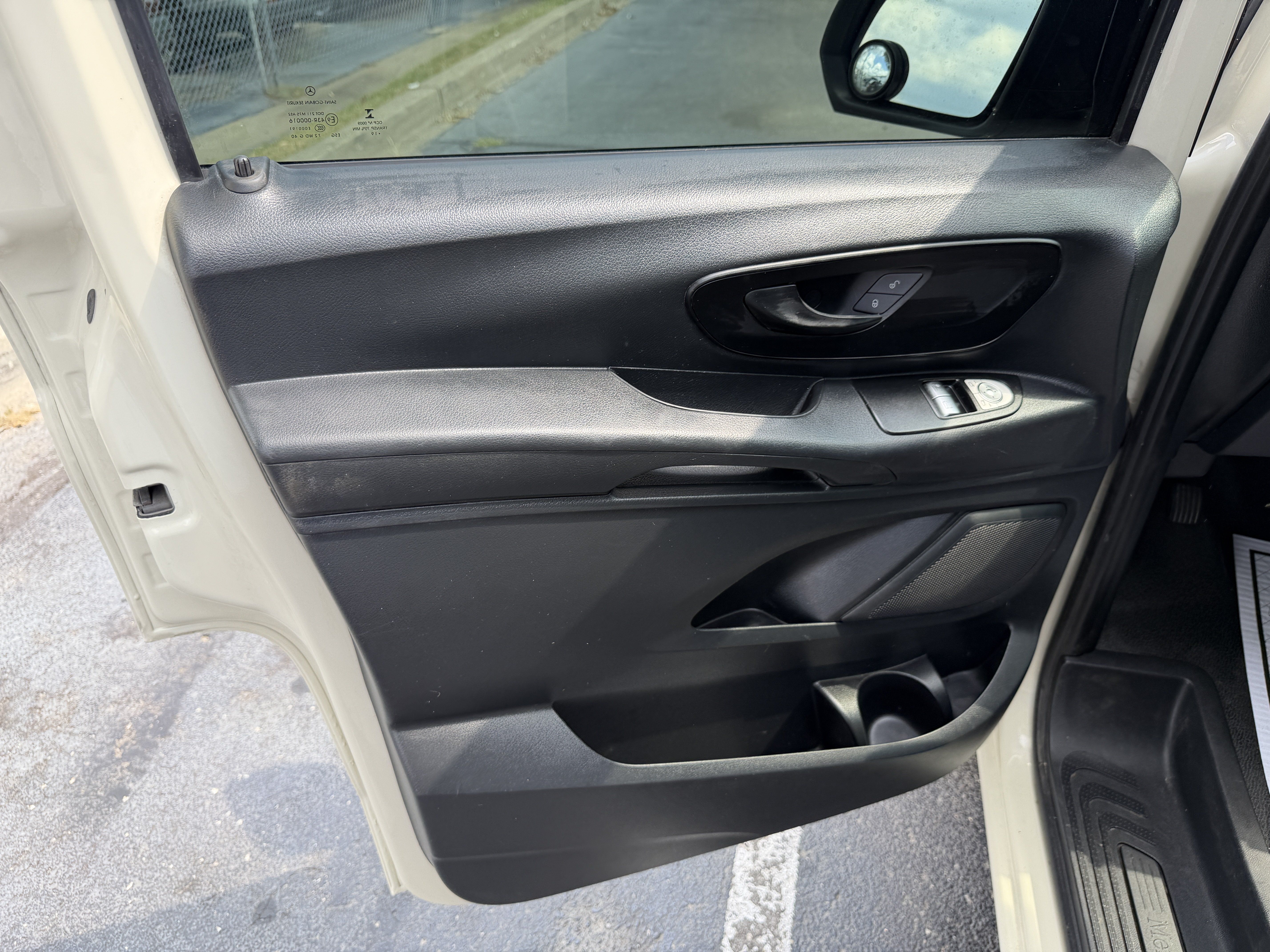Used 2020 Mercedes-Benz Metris image 9