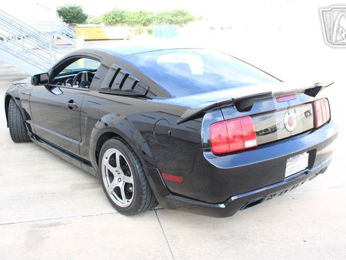 Used 2007 Ford Mustang GT RWD image 6