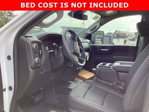 New 2025 GMC Sierra 3500 Pro w/ Convenience Package image 13