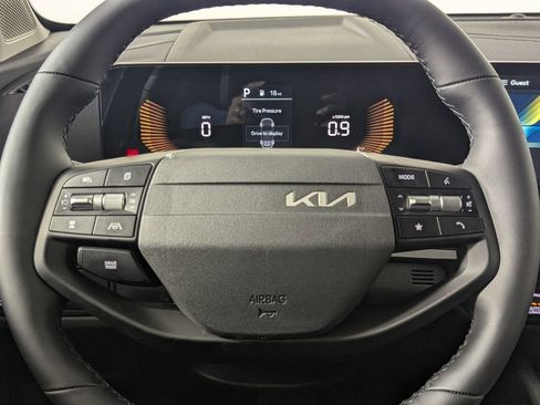New 2026 Kia Sportage EX FWD image 16