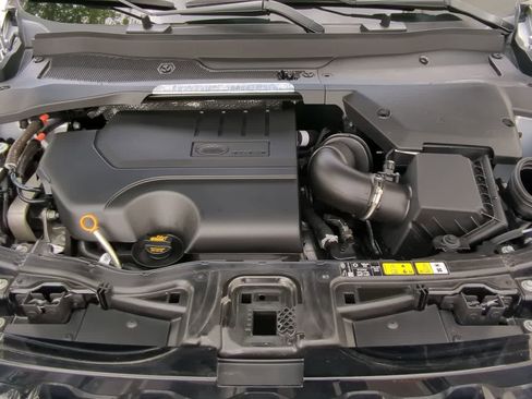 Used 2025 Land Rover Discovery Sport S image 15