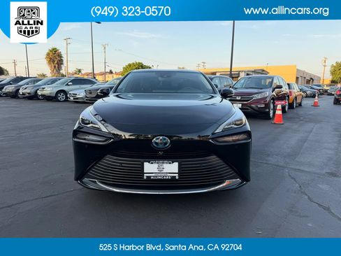 Used 2022 Toyota Mirai w/ Advanced Technology Package RWD image 2