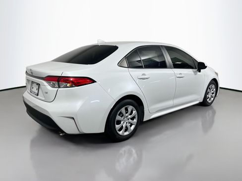 Used 2024 Toyota Corolla LE FWD image 4