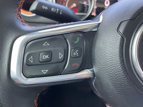 Used 2023 Jeep Gladiator Mojave w/ Cold Weather Group image 26