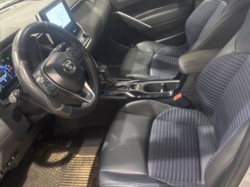 Certified 2025 Toyota Corolla Cross AWD Hybrid w/ Convenience Package image 46