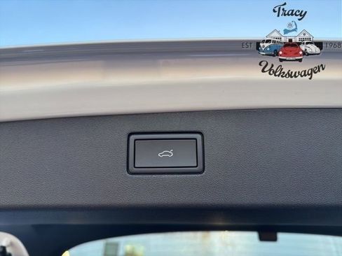 New 2026 Volkswagen Tiguan SE image 24