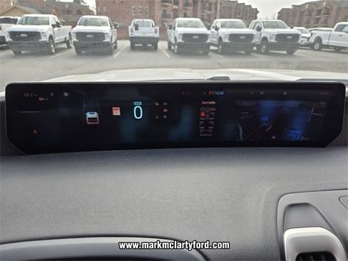 New 2026 Ford Expedition Active image 19