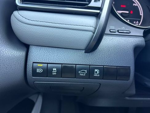 Used 2024 Toyota Camry SE FWD image 18