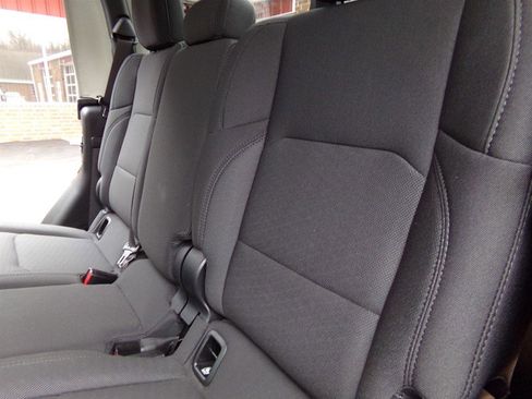 Used 2023 Jeep Gladiator Overland w/ Cold Weather Group image 62