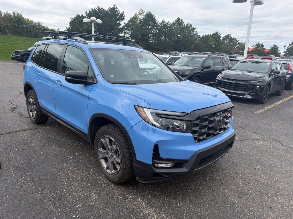Used 2024 Honda Passport TrailSport image 4
