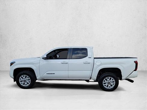 Used 2026 Toyota Tacoma SR5 RWD image 8