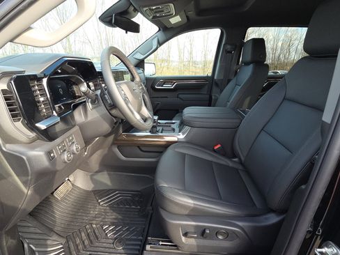 New 2026 Chevrolet Silverado 1500 LT Trail Boss w/ Convenience Package II image 16