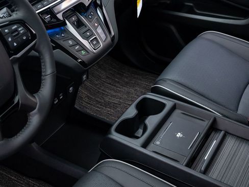 New 2026 Honda Odyssey Elite image 13