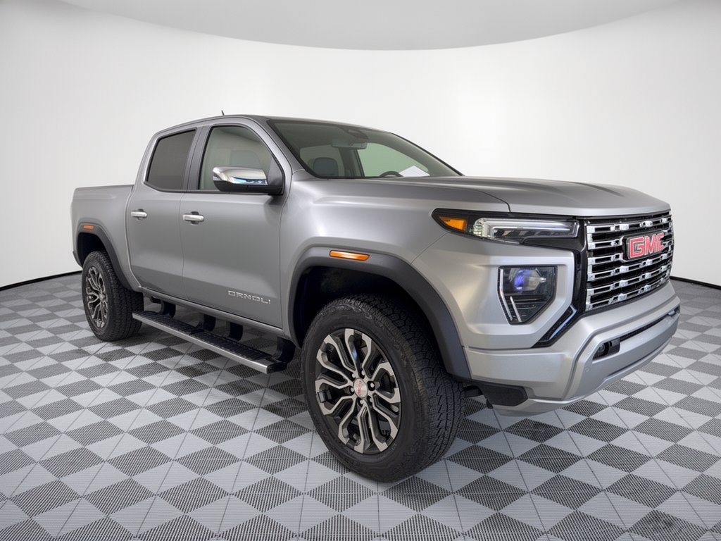 Used 2024 GMC Canyon Denali AWD/4WD image 5