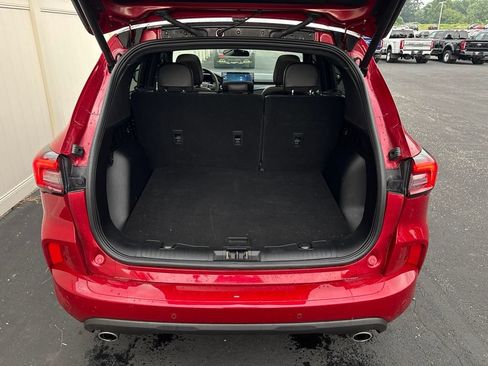 Used 2023 Ford Escape ST-Line w/ Tech Pack #1 AWD/4WD image 5