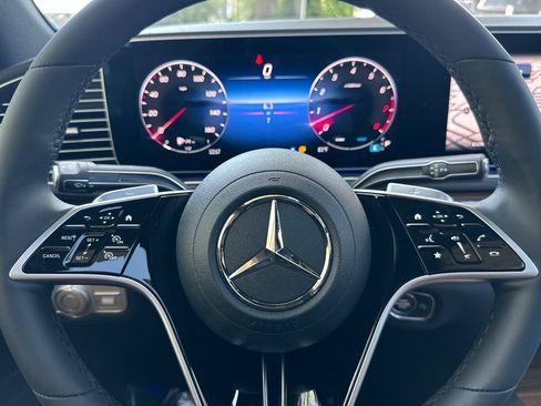 Used 2026 Mercedes-Benz GLE 450 4MATIC Coupe image 11