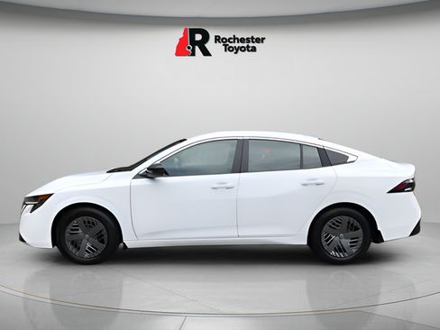 Used 2026 Nissan Sentra SV w/ Floor Mat Package FWD image 4