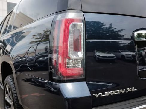 Used 2018 GMC Yukon XL Denali w/ Open Road Package AWD/4WD image 13