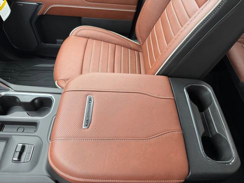 New 2025 GMC Sierra 2500 Denali Ultimate w/ Max Trailering Package image 14