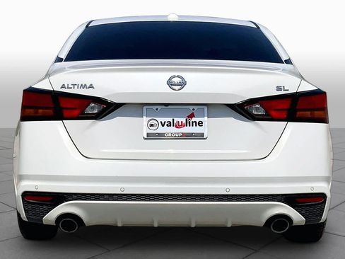 Used 2019 Nissan Altima 2.5 SL FWD image 5