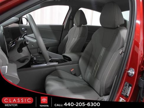 Used 2024 Hyundai Elantra SEL image 5