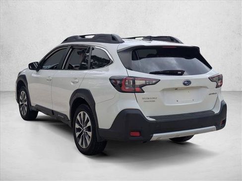 Used 2023 Subaru Outback Limited AWD/4WD image 7