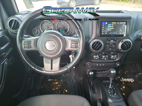 Used 2016 Jeep Wrangler Unlimited Sport image 14